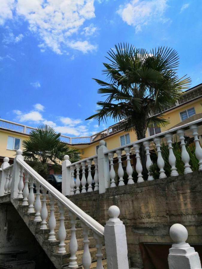 Guest House Amra New Athos Esterno foto